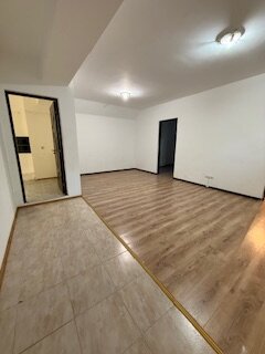 Giulesti, Str Agnita, bloc 2016, Ap 3 camere, 85 mp pret 84000 euro