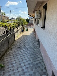 Giulesti, Str Agnita, bloc 2016, Ap 3 camere, 85 mp pret 84000 euro