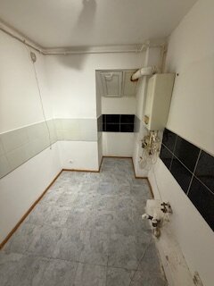 Giulesti, Str Agnita, bloc 2016, Ap 3 camere, 85 mp pret 84000 euro