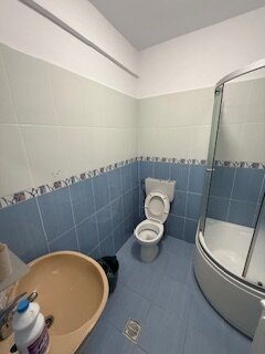 Giulesti, Str Agnita, bloc 2016, Ap 3 camere, 85 mp pret 84000 euro