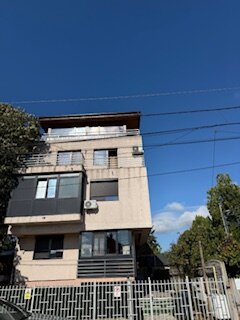 Giulesti, Str Agnita, bloc 2016, Ap 3 camere, 85 mp pret 84000 euro